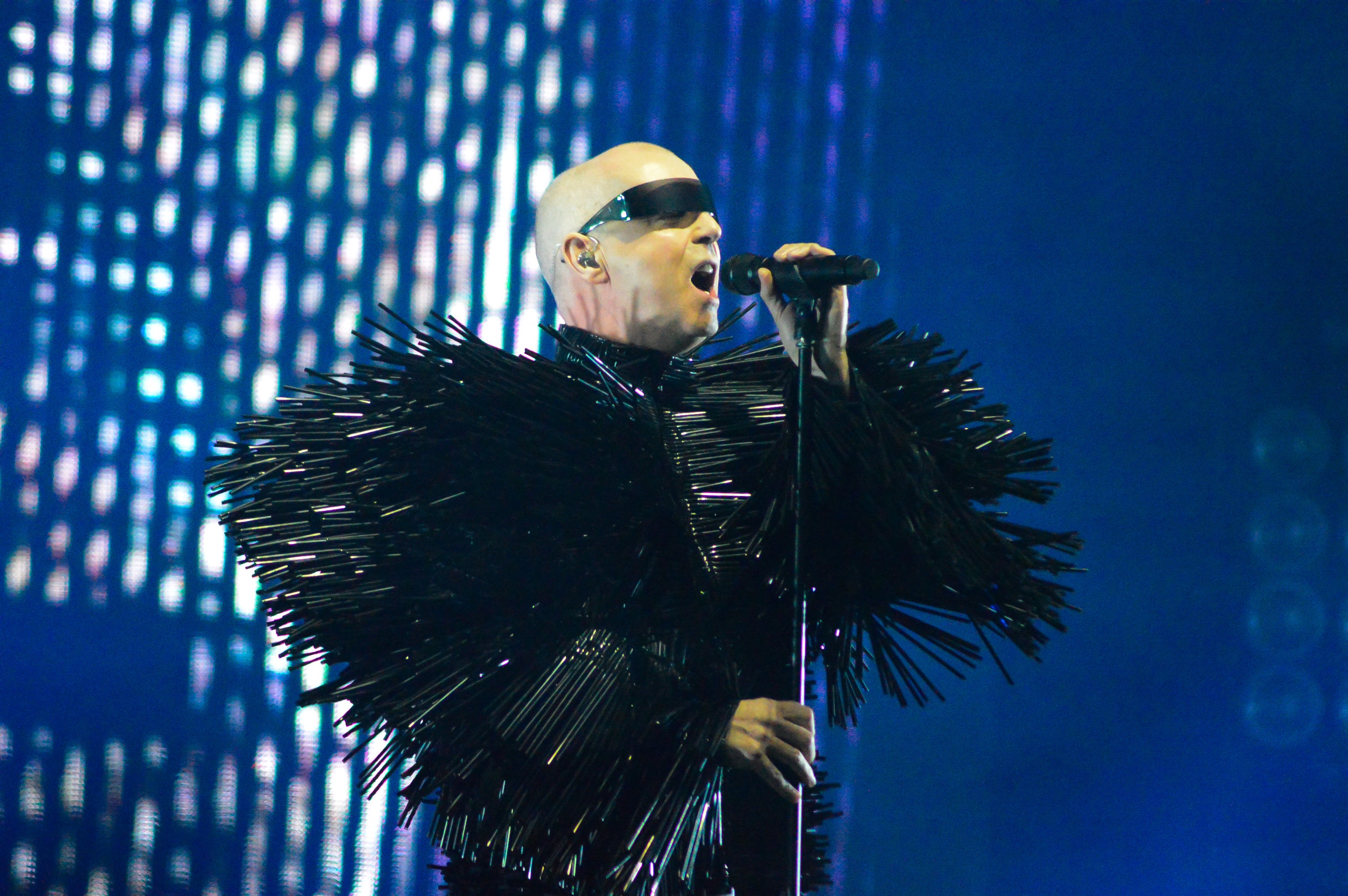 CUMBRE TAJÍN DÍA 2: CONTRATIEMPOS Y GRAN SHOW