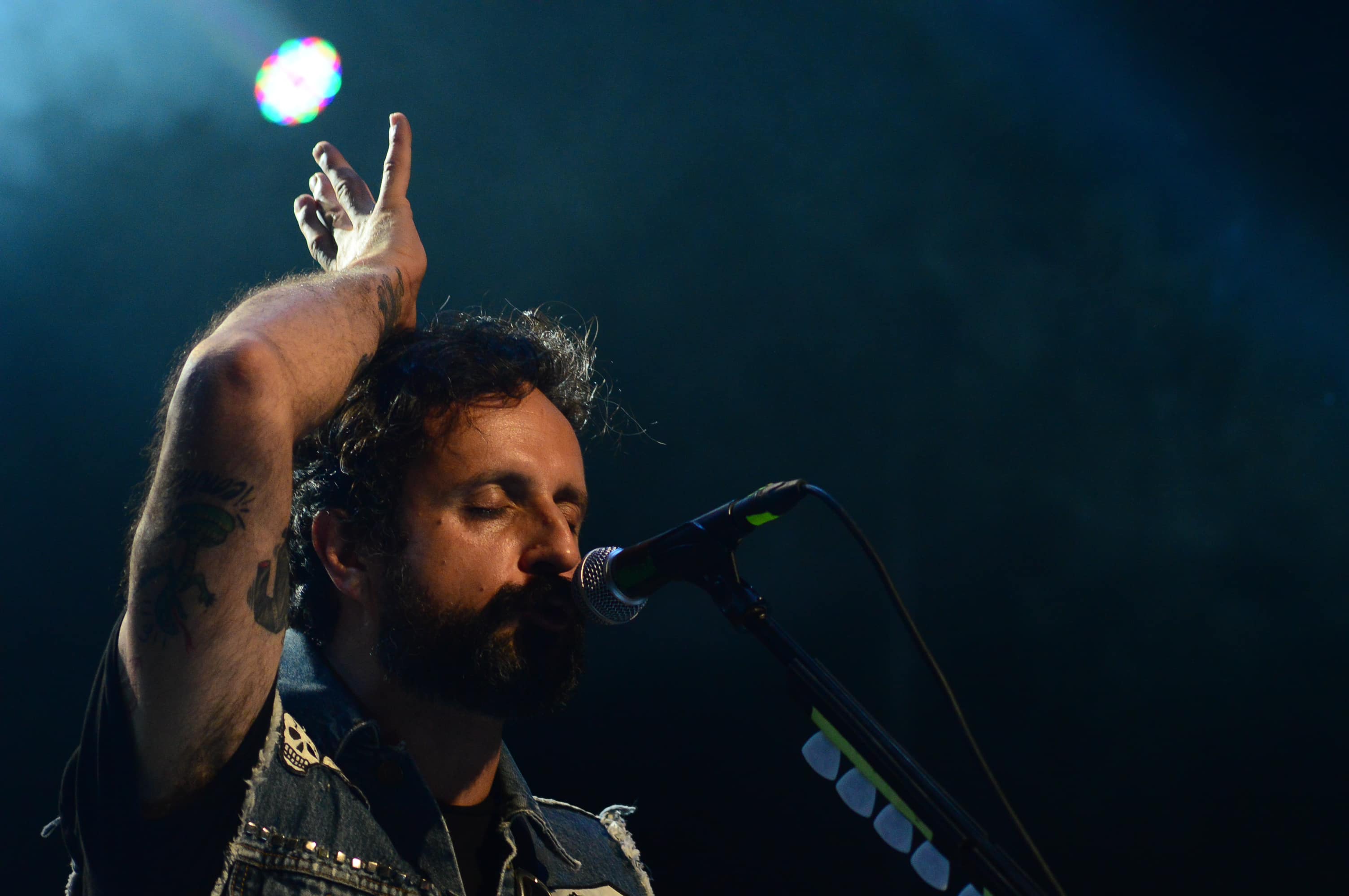 El Teatro Blanquita tembló con todo el poder de Molotov