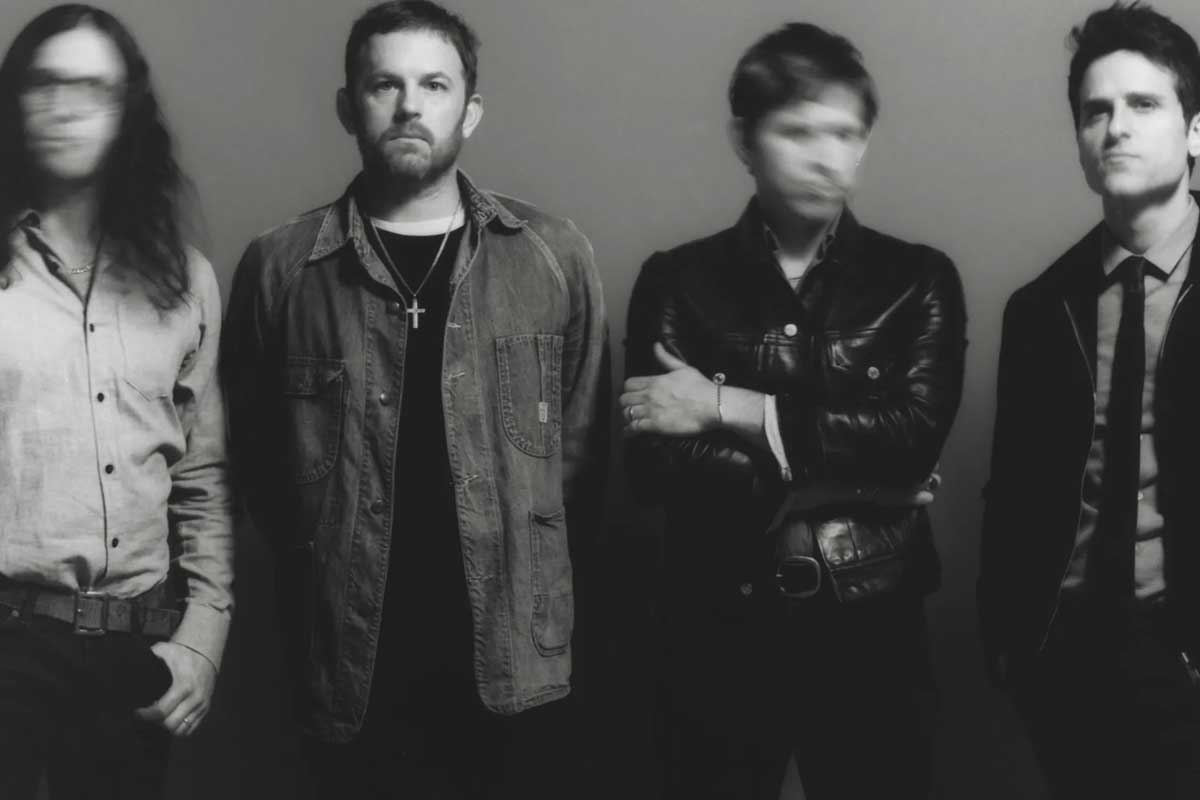 Kings Of Leon presenta dos temas de su próximo álbum