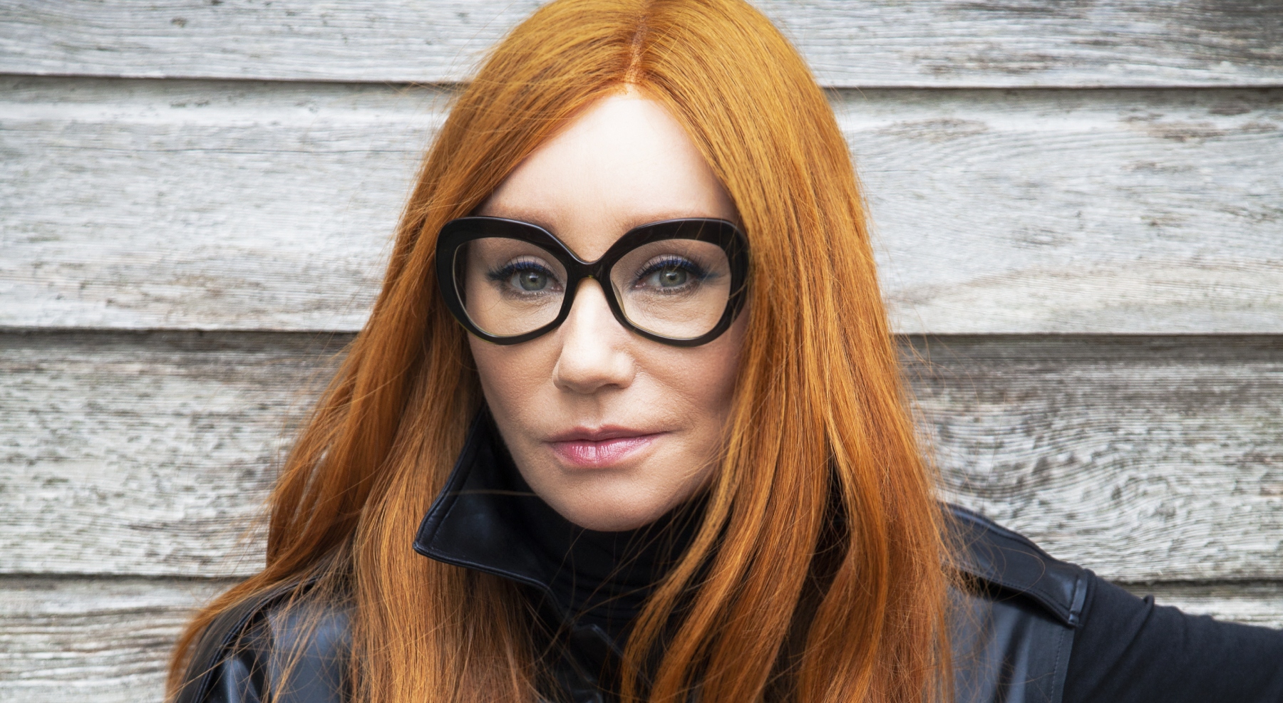 Escucha “Spies” de Tori Amos