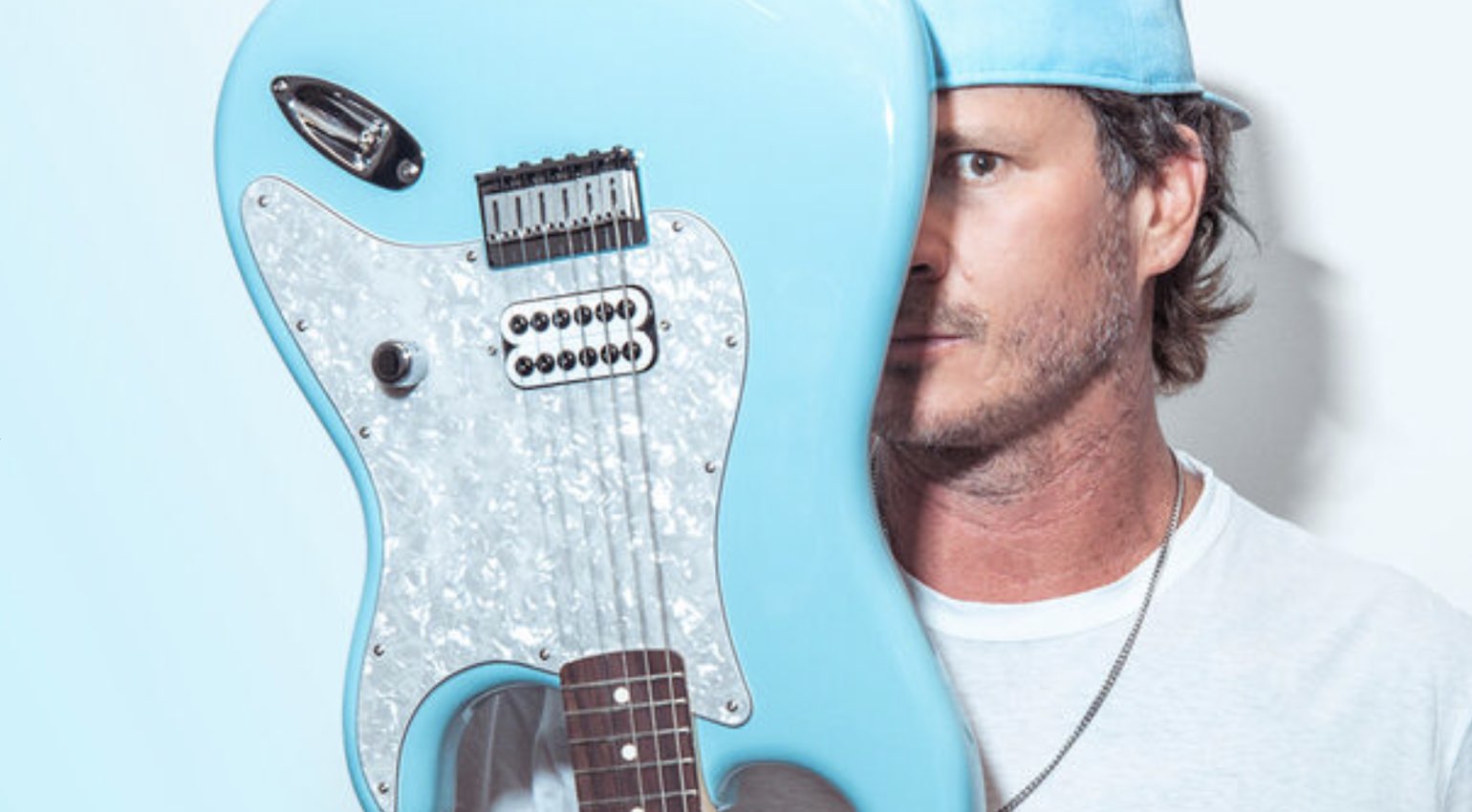 Tom DeLonge anuncia su nueva Fender Stratocaster