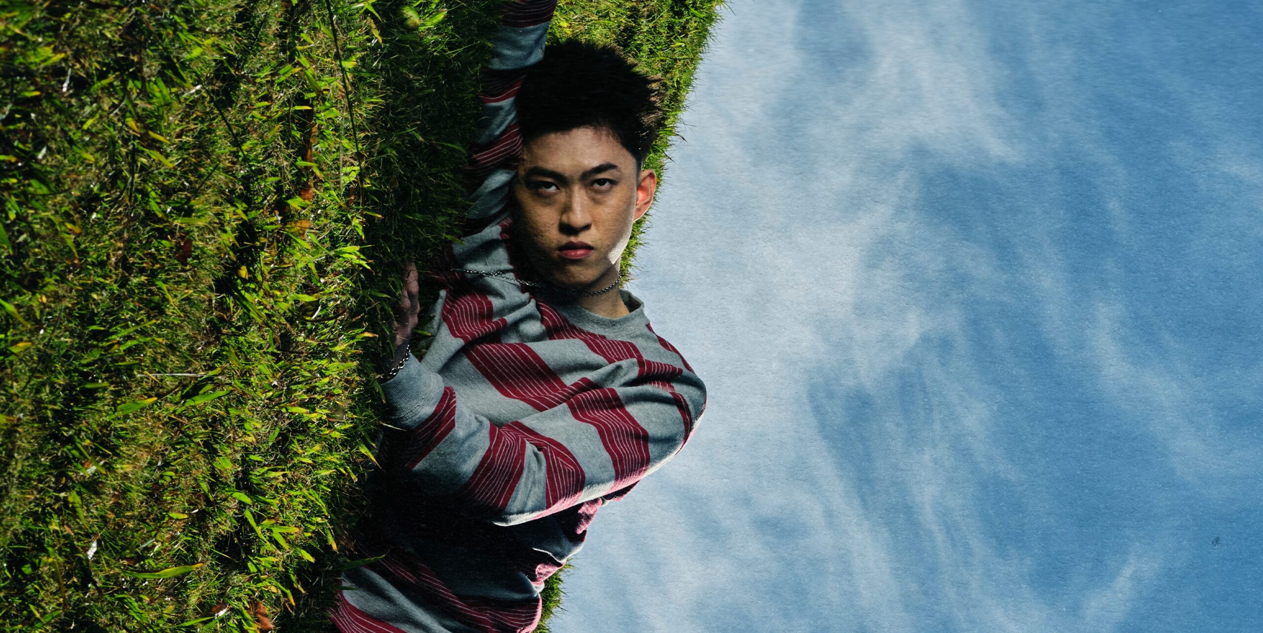 Rich Brian presenta una nueva faceta en “Oh Well”