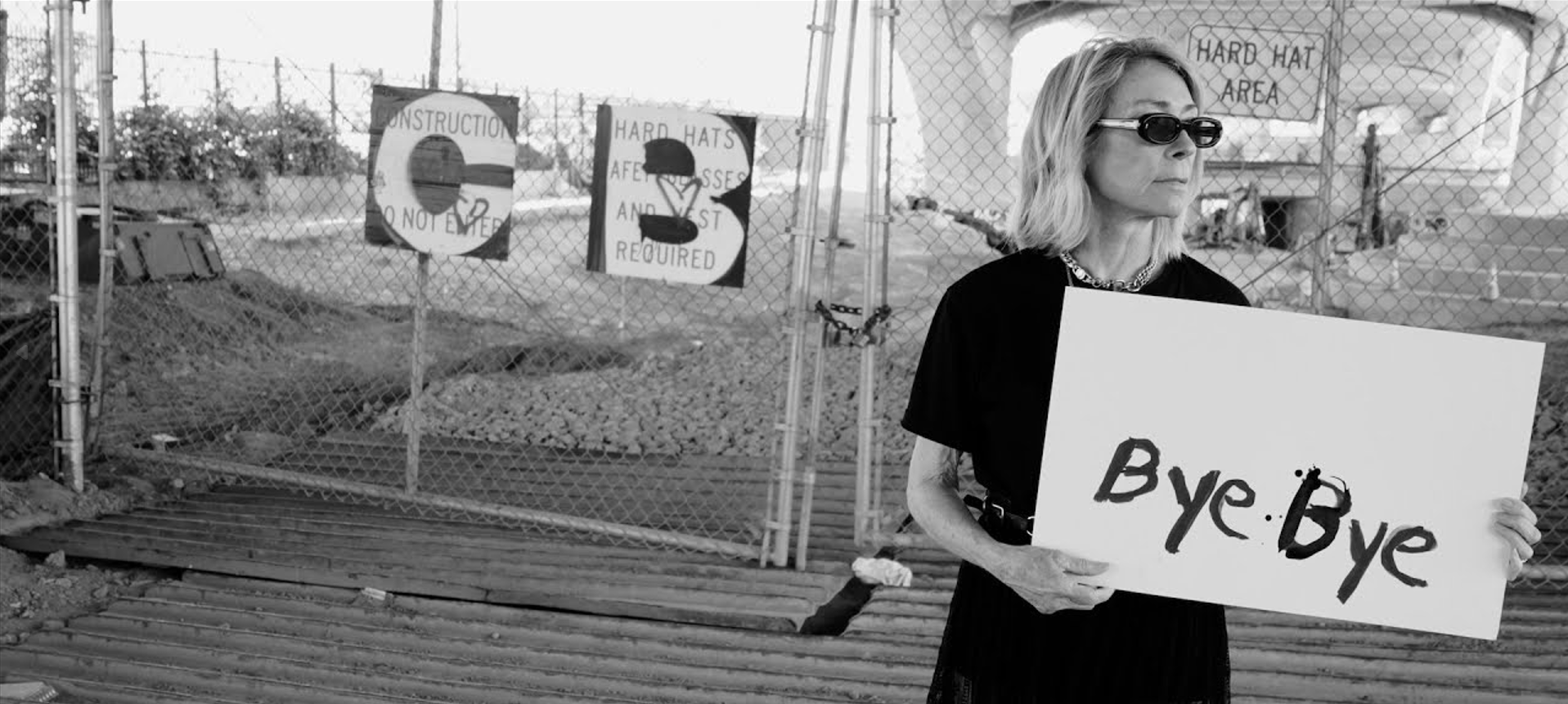 Kim Gordon reinventa “Bye Bye”