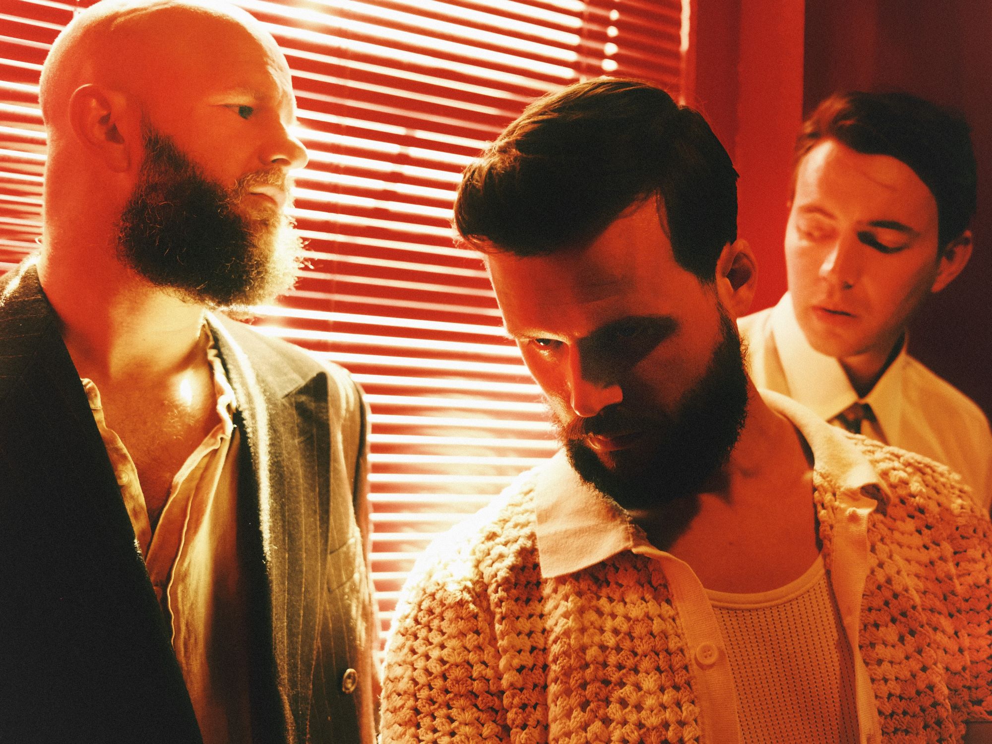 'Night Light' será el nuevo álbum de White Lies