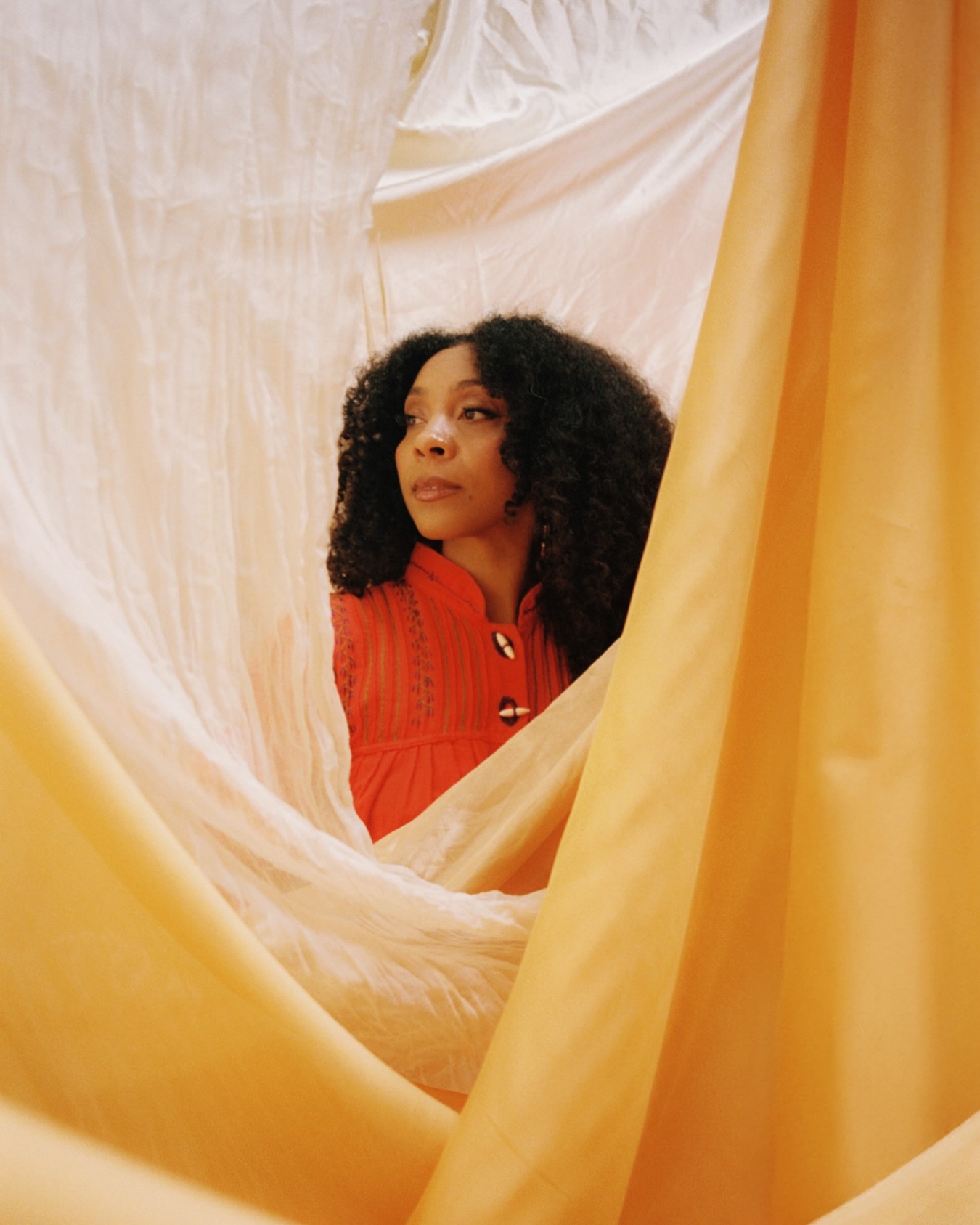 “Frontline”, lo nuevo de Hollie Cook