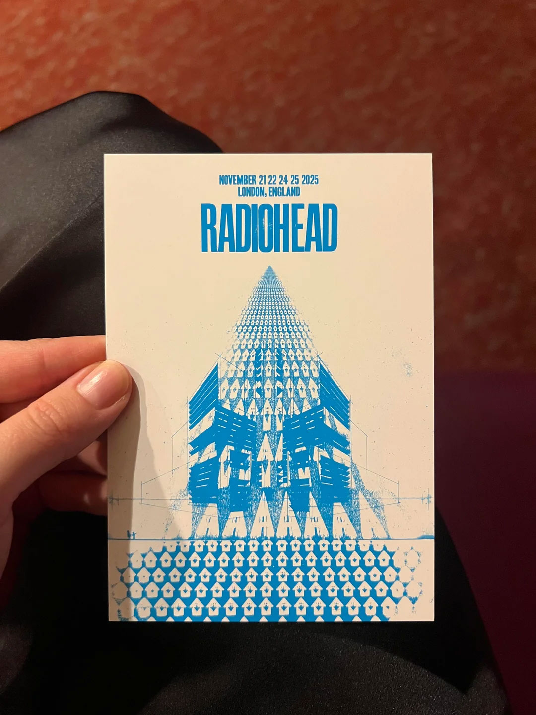 Flyer de radiohead gira en londres
