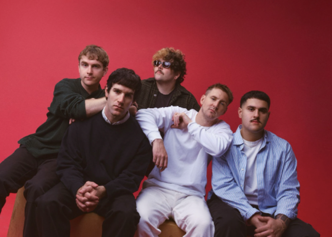 Militarie Gun llega con “Throw Me Away”
