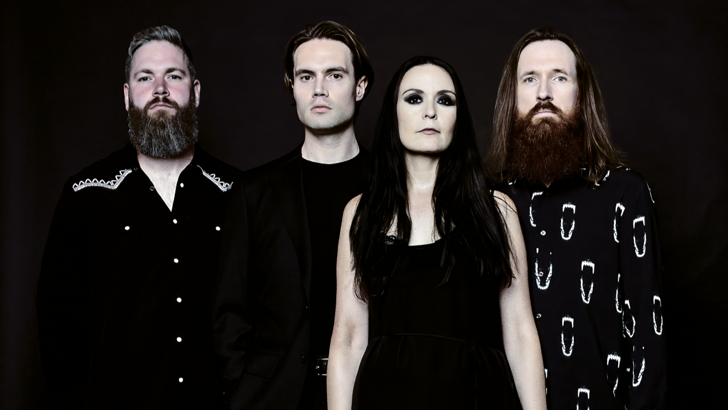 Cold in Berlin comparte el sencillo “The Stranger”