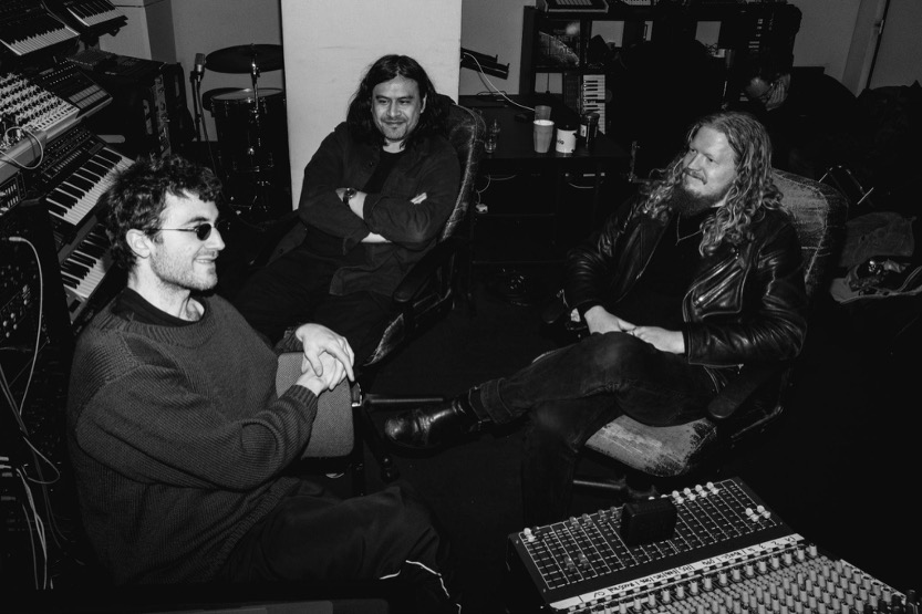 DARKSIDE comparte “One Last Nothing”