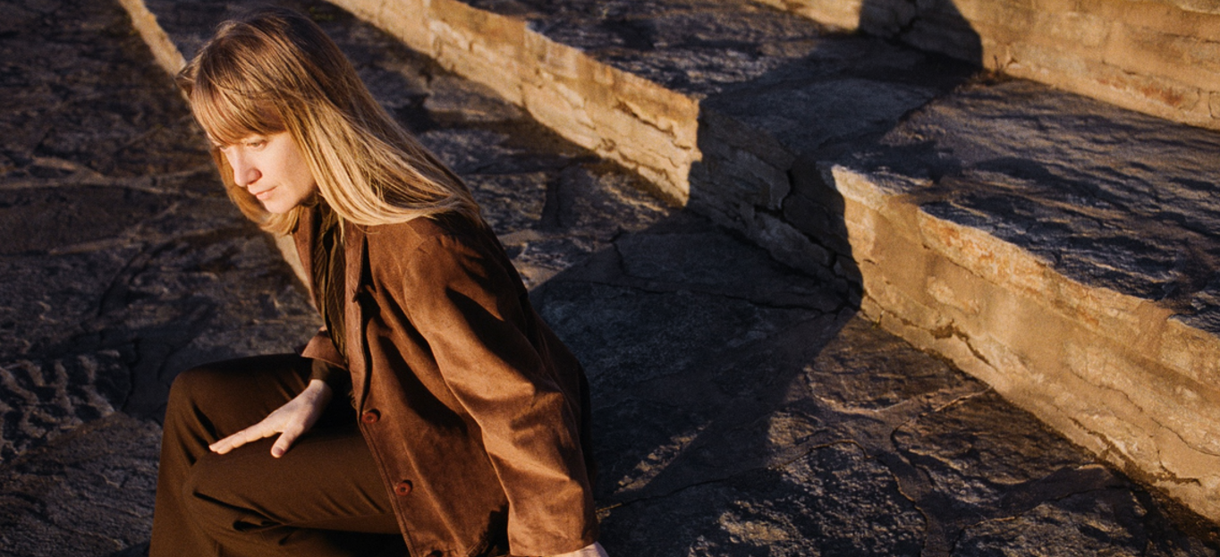 The Weather Station presenta “Airport” y “Only The Truth”