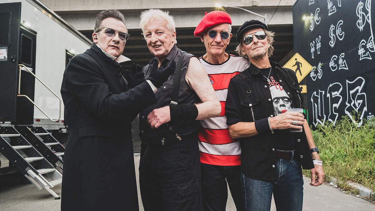 The Damned rinde homenaje a Brian James con un nuevo álbum de covers