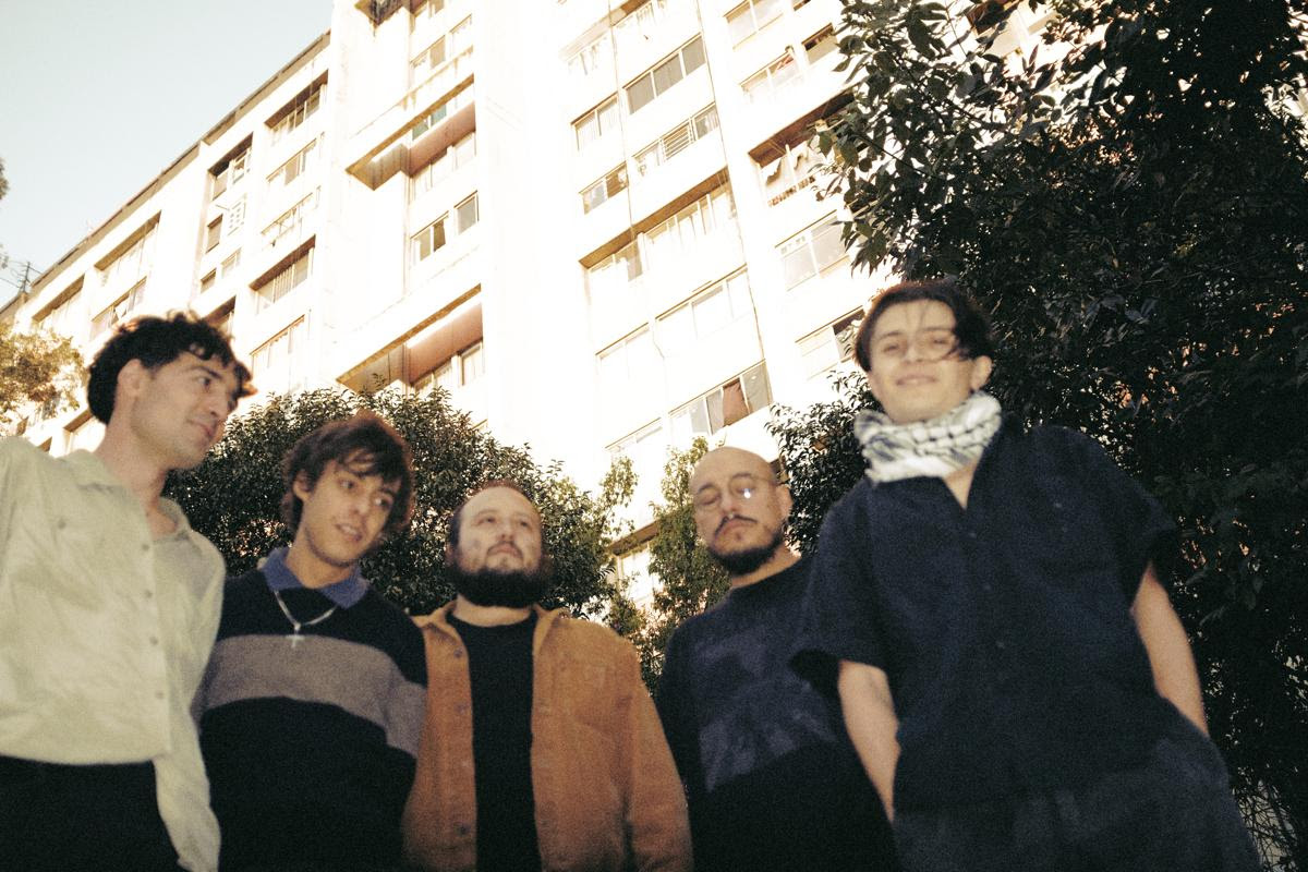 Diles que no me maten estrena “Manos de piedra (revisitada)”