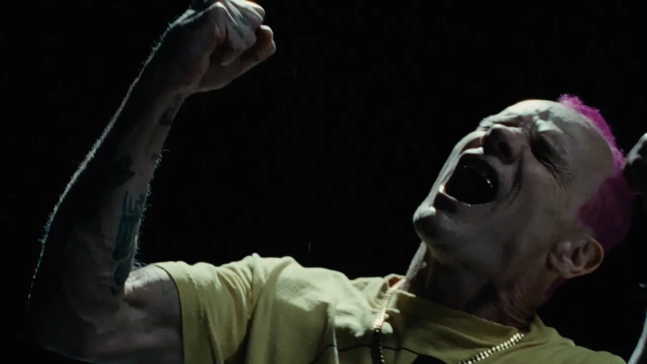 Flea anuncia disco y estrena “A Plea”