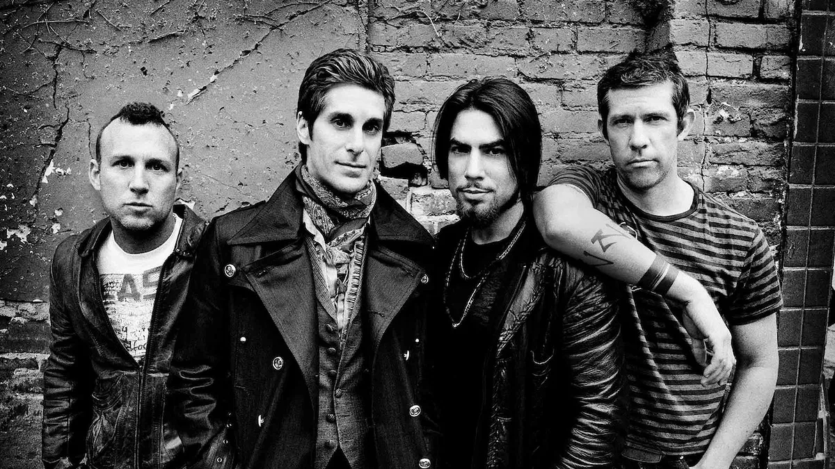 Perry Farrell y Jane's Addiction resolvieron sus diferencias, pero confirman la disolución de la banda