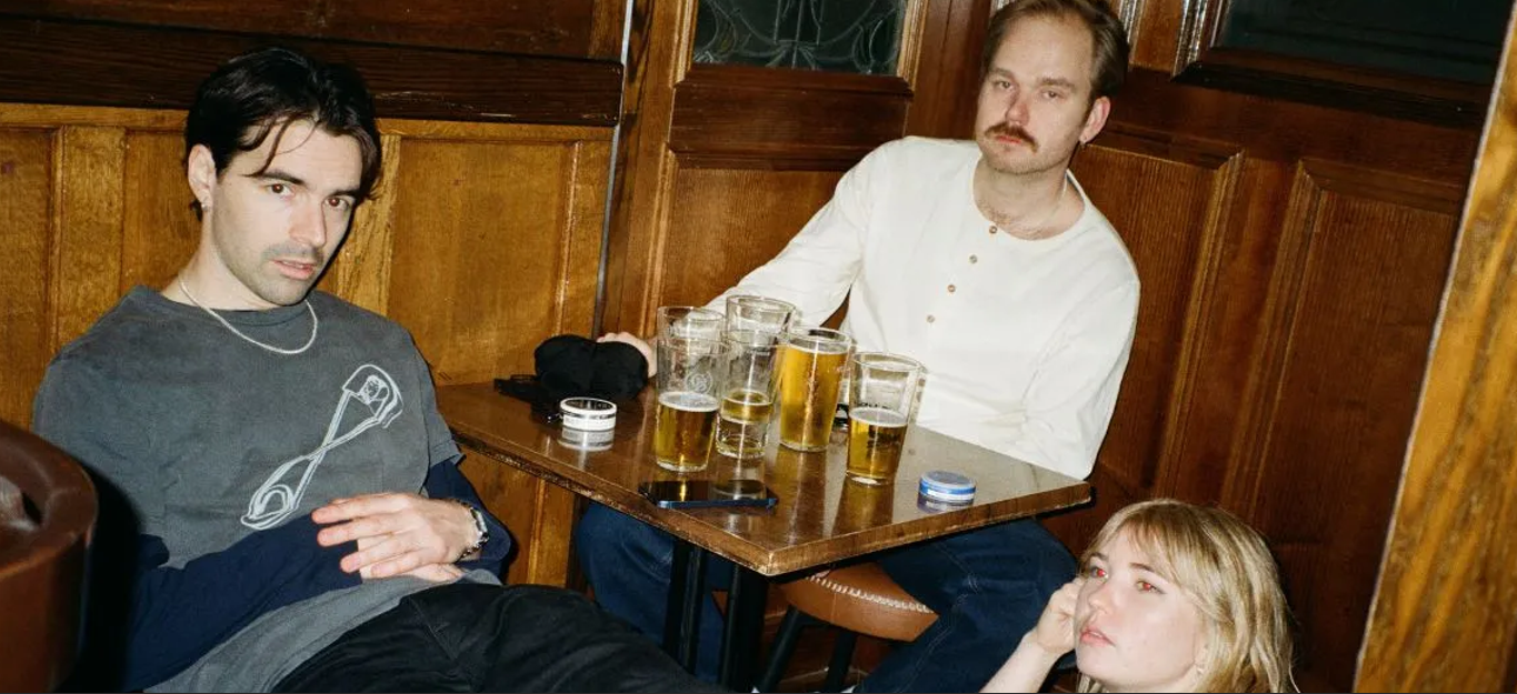 “Operator”, lo nuevo de Girl Scout