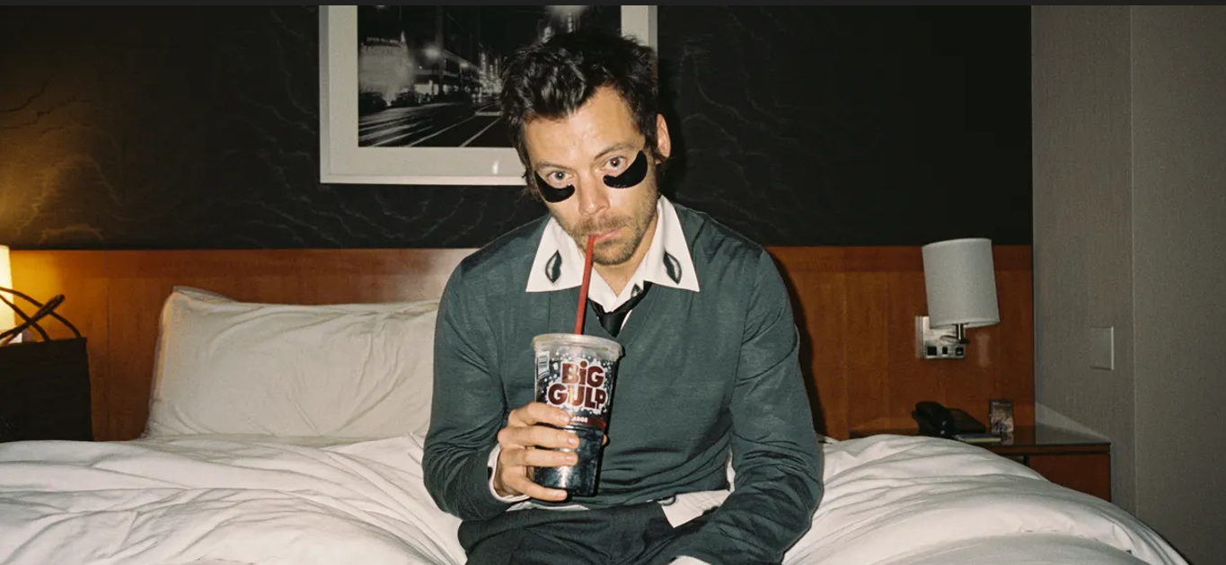 Harry Styles está de regreso con “Aperture”