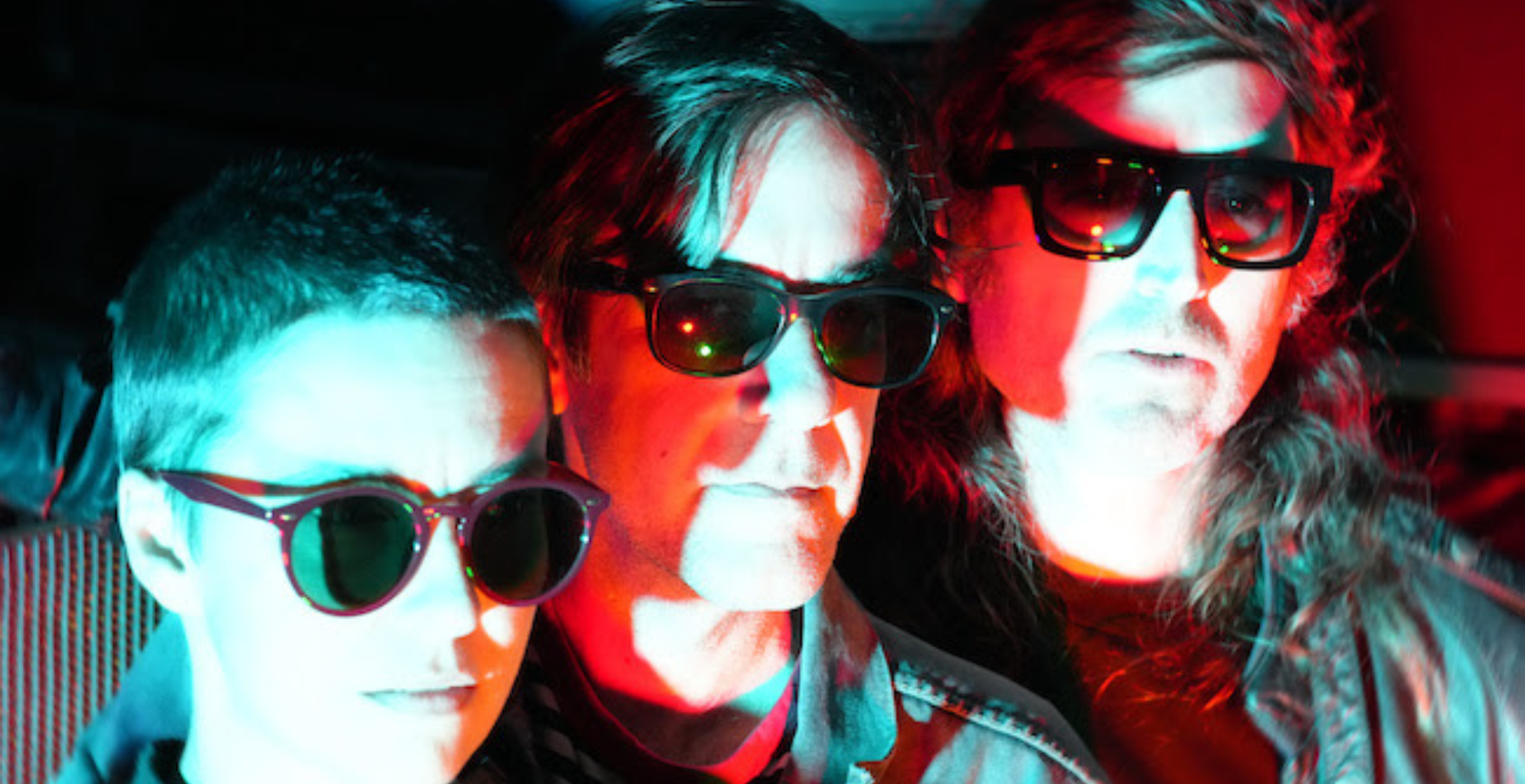 A Place To Bury Strangers comparte “Acid Rain”