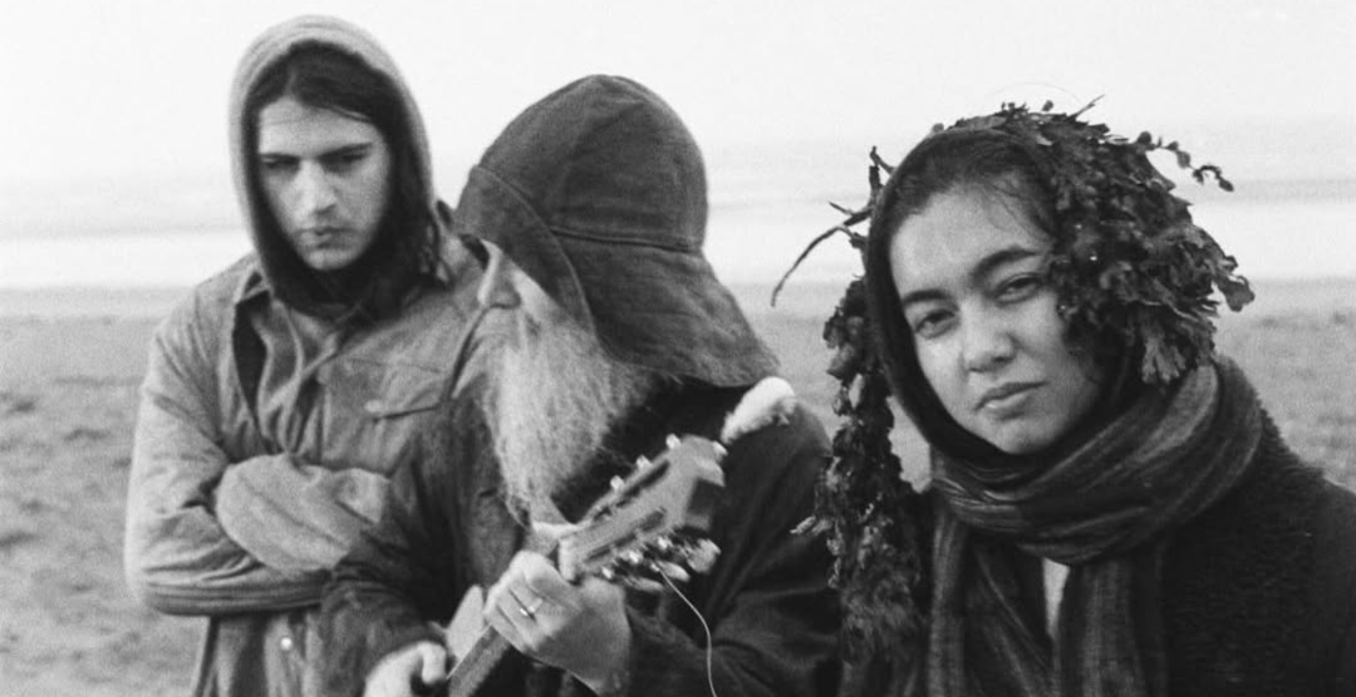 “Crash Landing”, el debut de mary in the junkyard