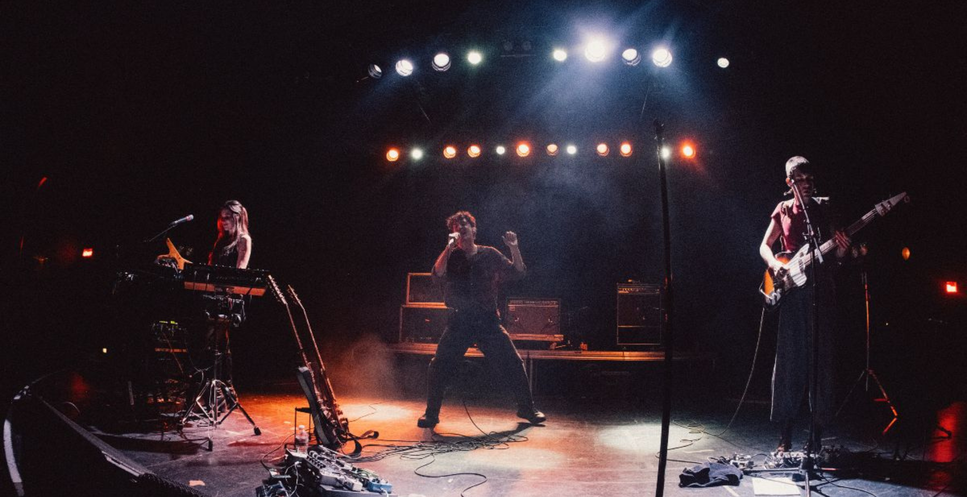 Nation Of Language versiona “Tougher Than the Rest” de Bruce Springsteen