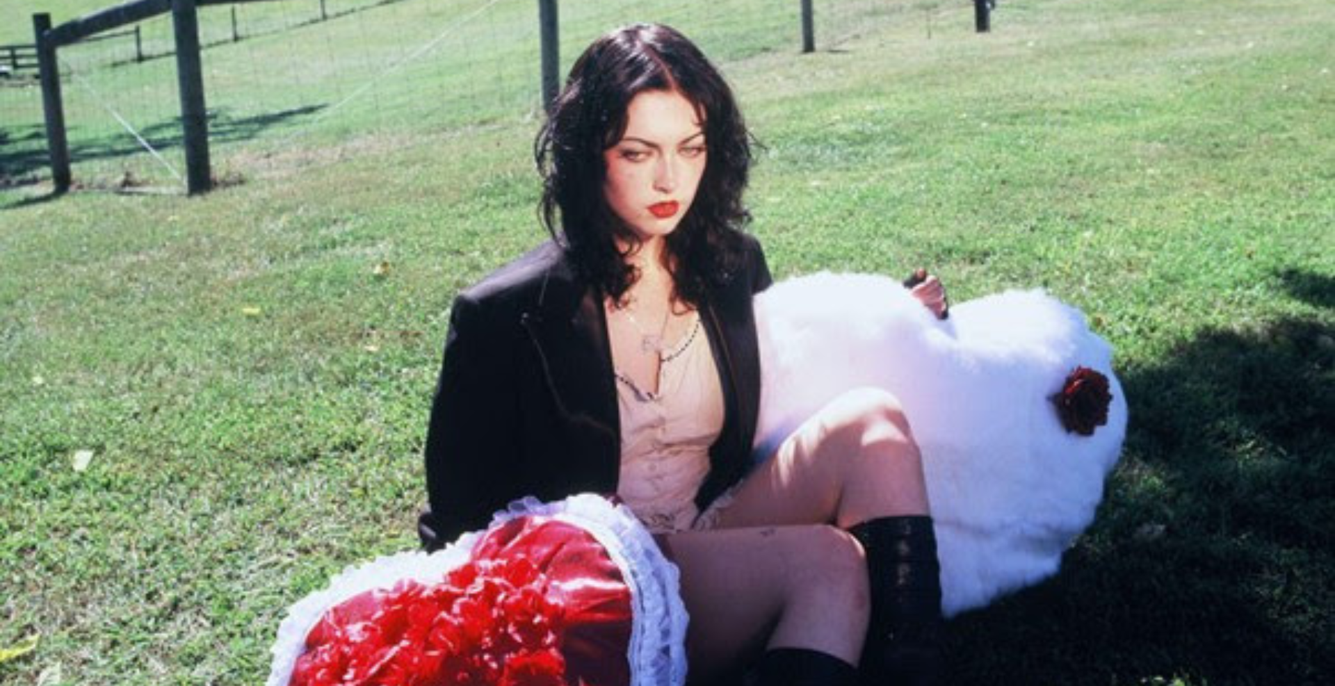 Violet Grohl presenta “Cool Buzz”