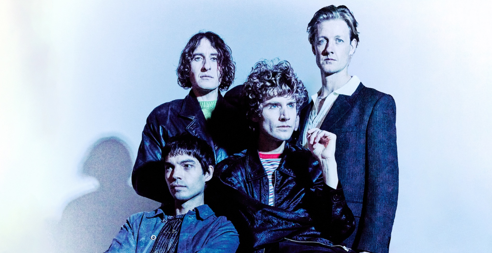 Temples explora la desconexión en “Blue Flame”