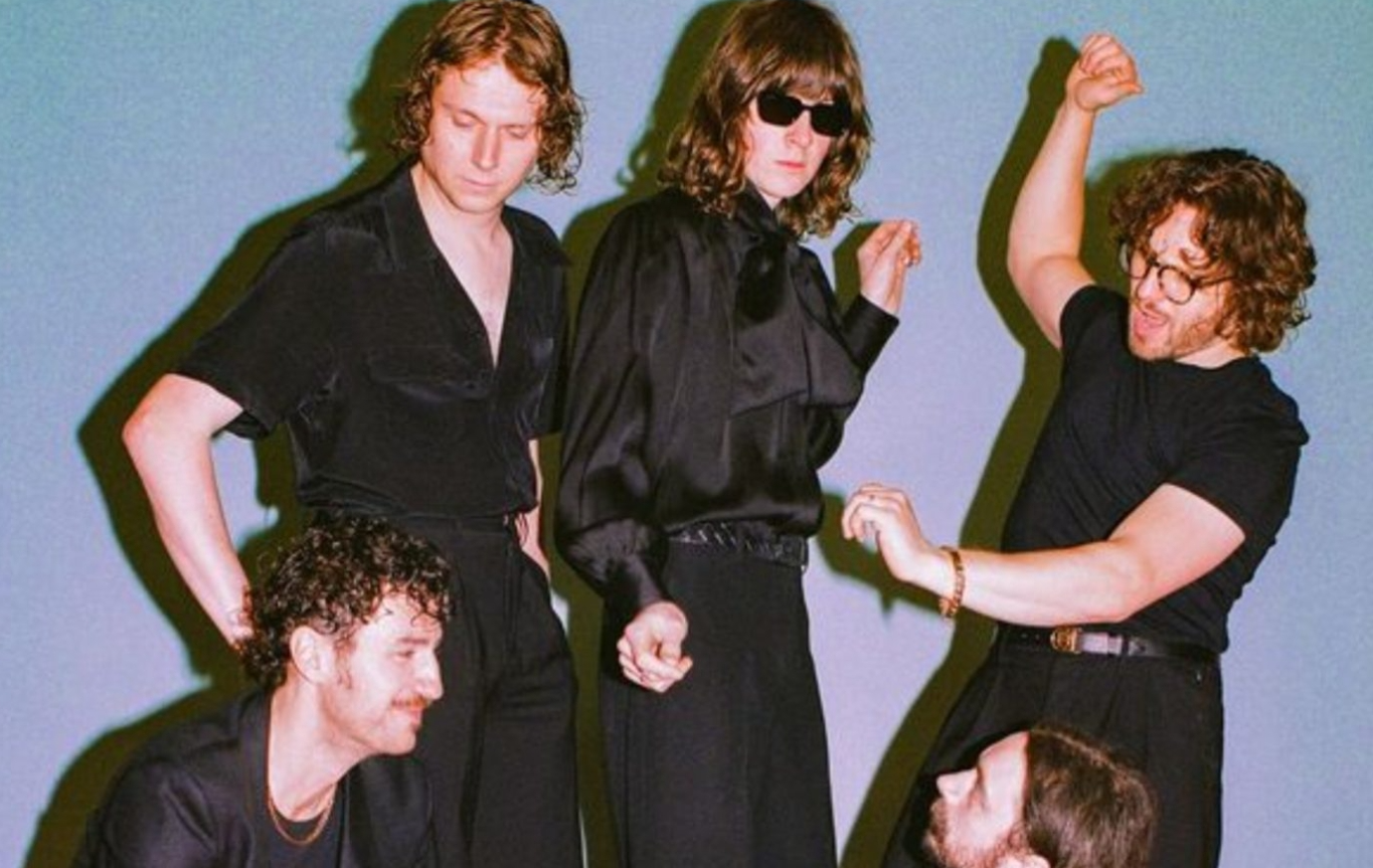 Blossoms acompaña a su nueva era con “Meet Me In Love”