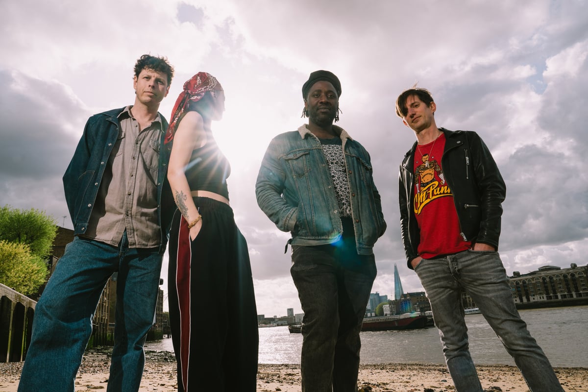 “Love Bombs”, lo nuevo de Bloc Party