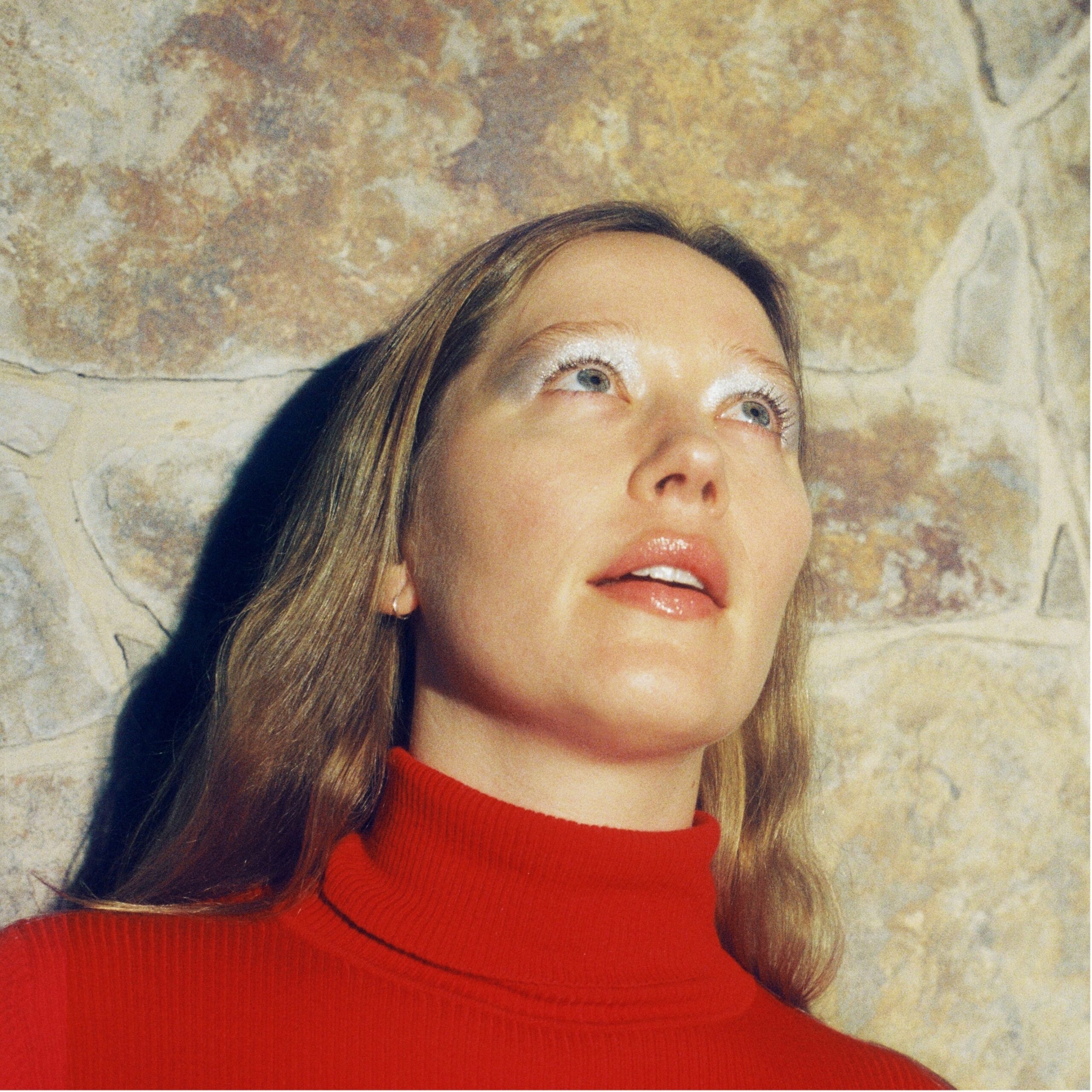 Julia Jacklin estrena “I Wish”, nuevo adelanto de 'The Gem'