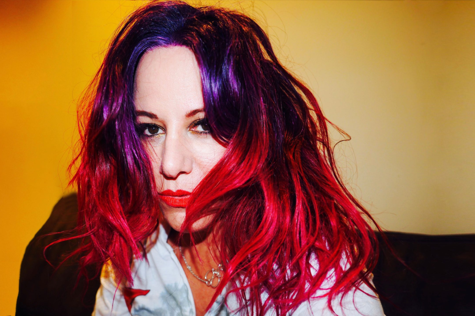 Jennifer Finch de L7 es diagnosticada con cáncer cerebral