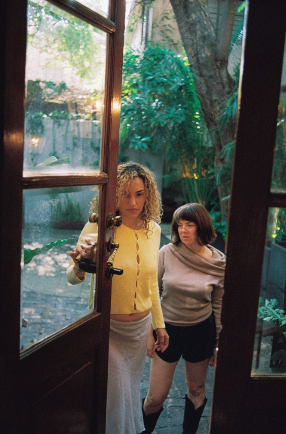Empress Of presenta “SYW” junto a Cecile Believe