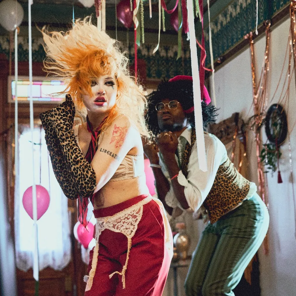Haute & Freddy presenta “Touch Touch”