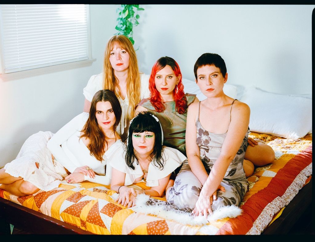 Death Valley Girls anuncia disco y estrena “Message From the Venus Flower”