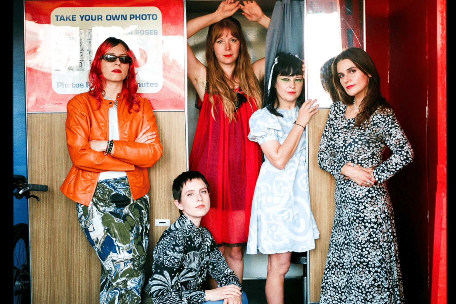 Death Valley Girls estrena “Basic Witch”, su nuevo sencillo