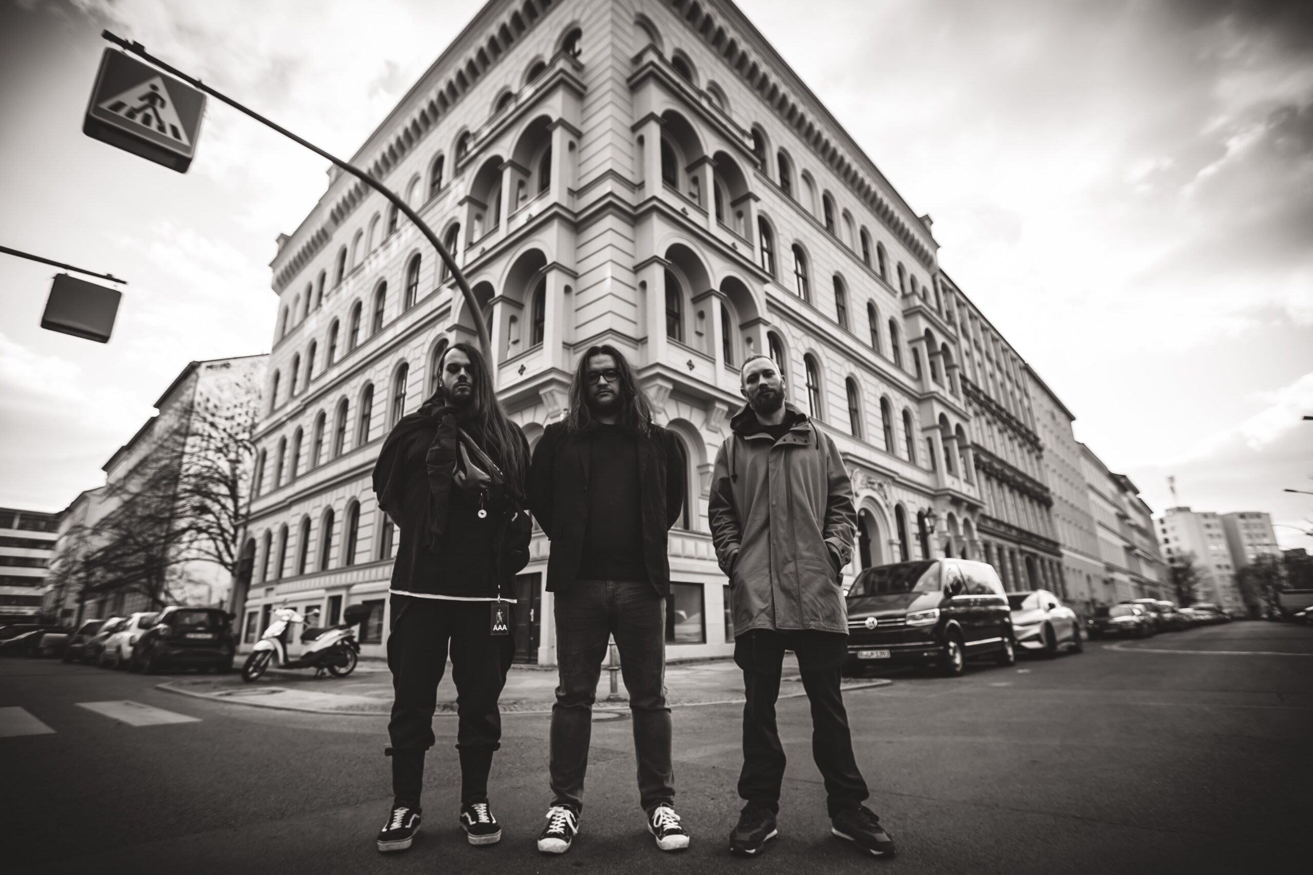 Stoned Jesus revela su lado más teatral con “Jackal”
