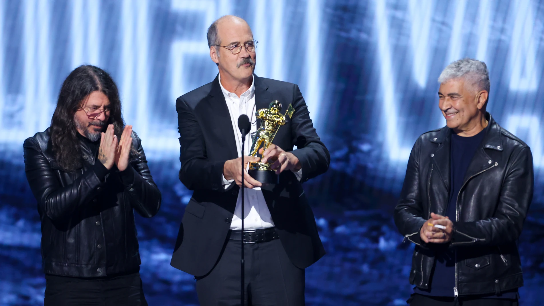 Miembros nirvana mtv vmas 2026 98