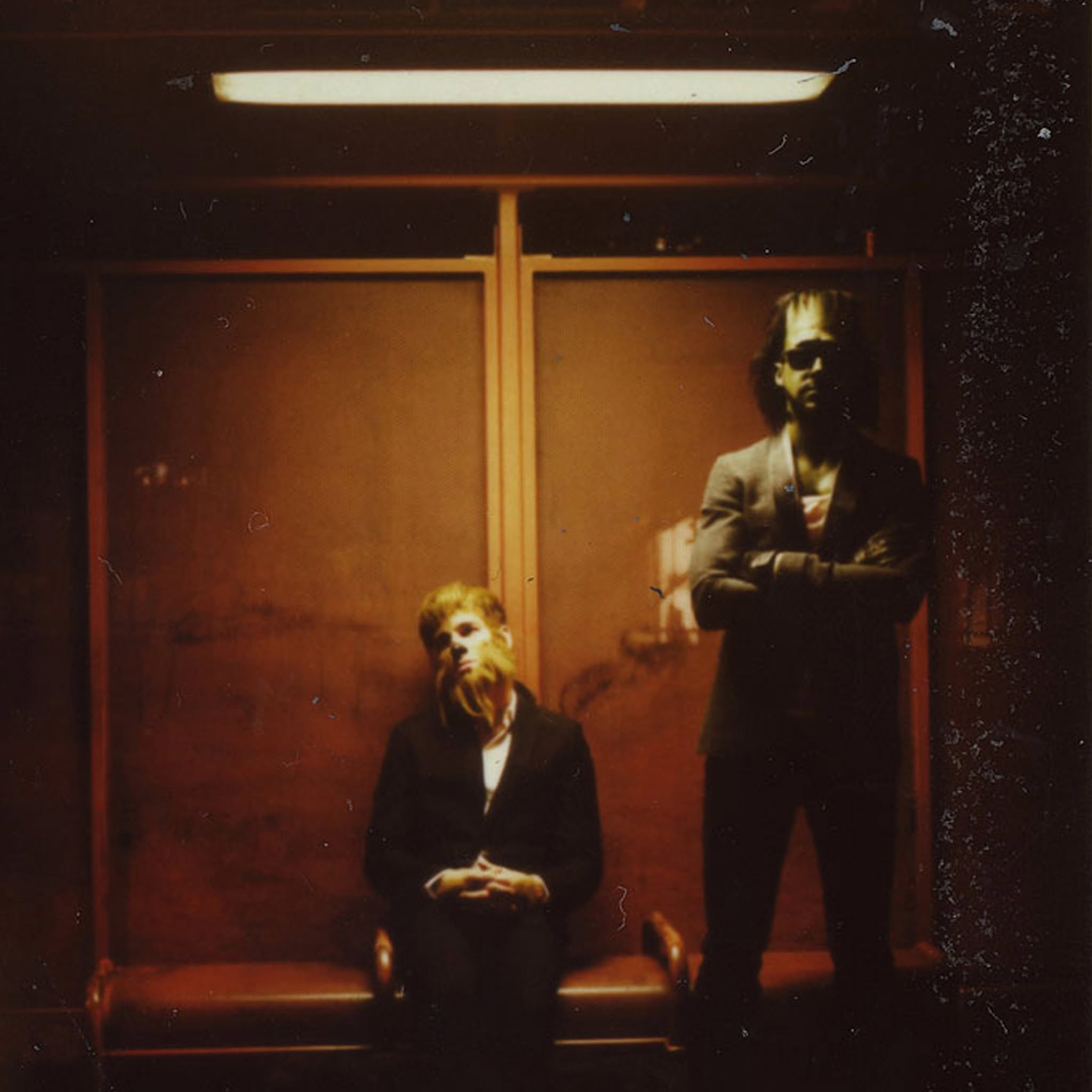 Dead Man’s Bones vuelve con “Lost in the Night” tras 17 años