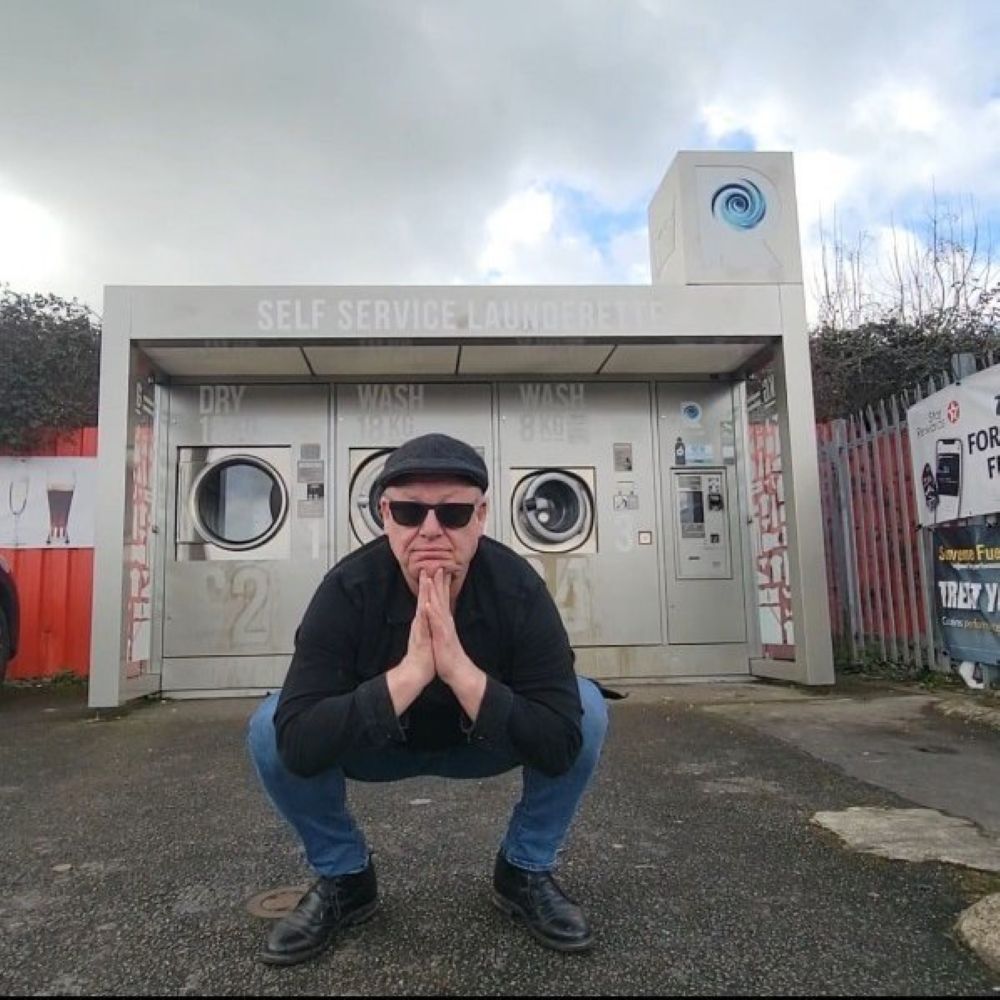 Frank Black presenta 'Teenager of the Year - Live'