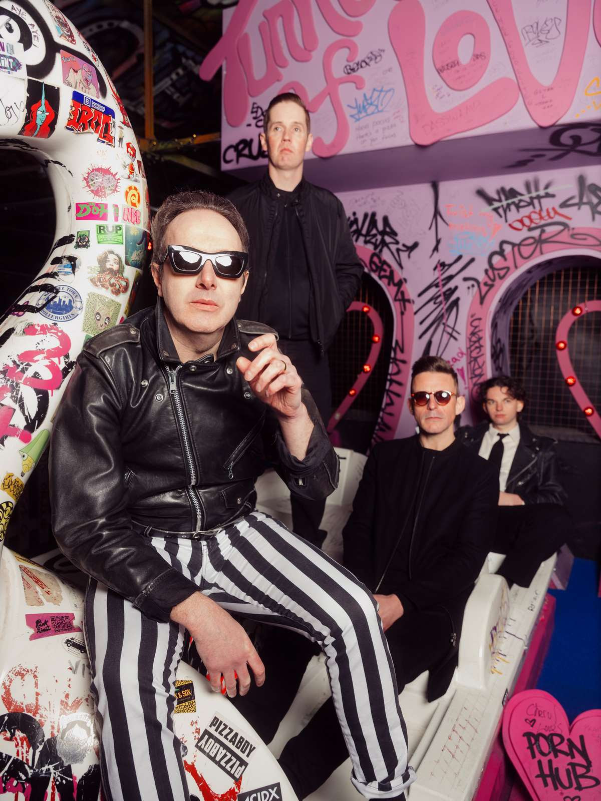 Glasvegas explora sus defectos en “Degüello”