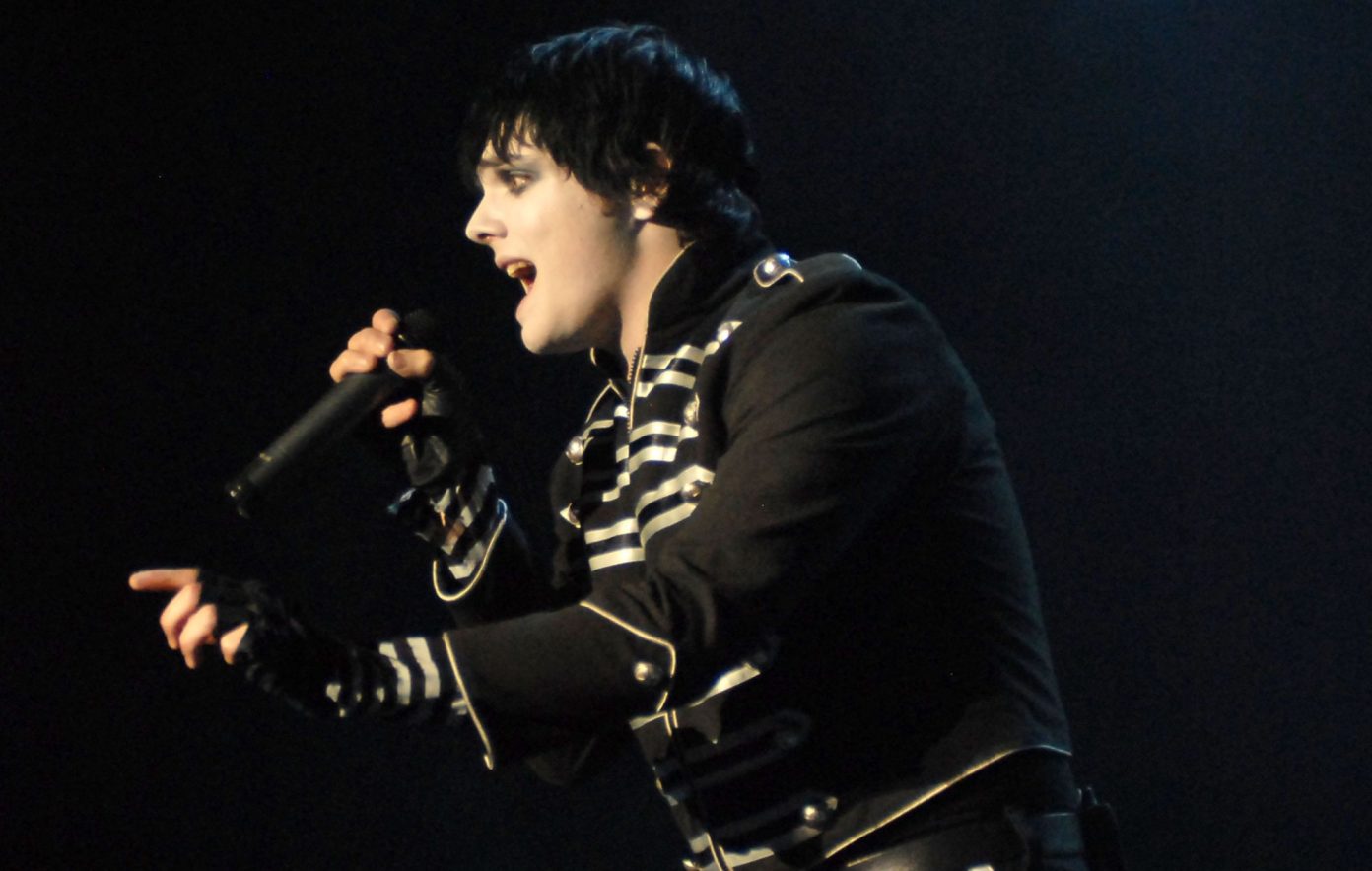 My Chemical Romance estrena “Someone Out There Loves You”